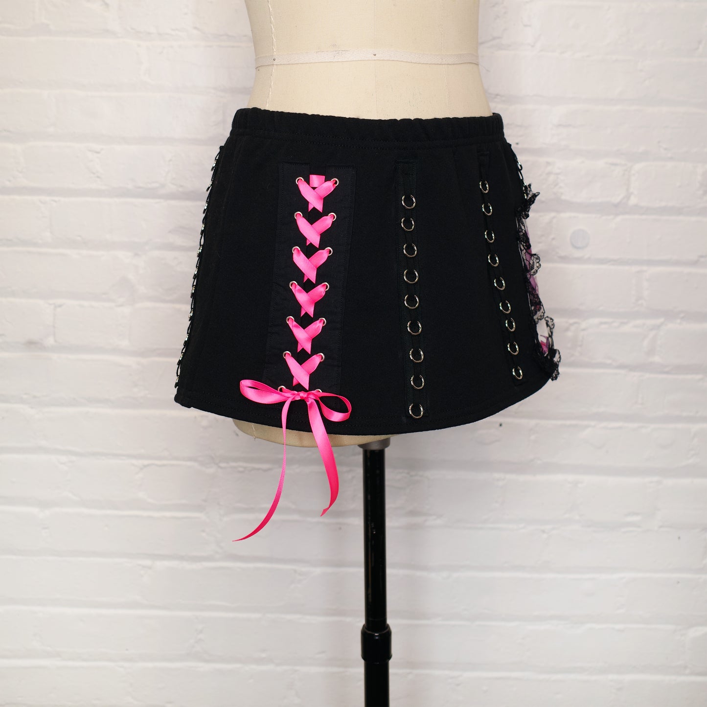 MINDBLOWN x GUVMANIAN BOW MINI SKIRT